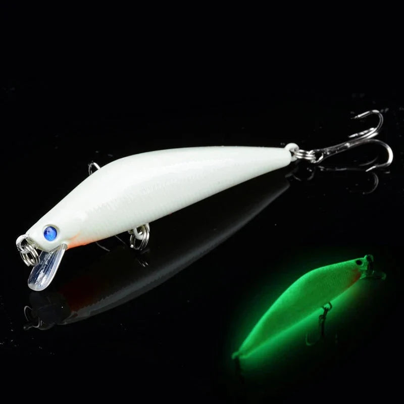 Isca Luminosa Noturna 8cm 8,5g com Ganchos Agudos
