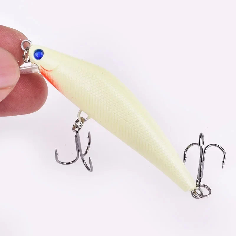 Isca Luminosa Noturna 8cm 8,5g com Ganchos Agudos
