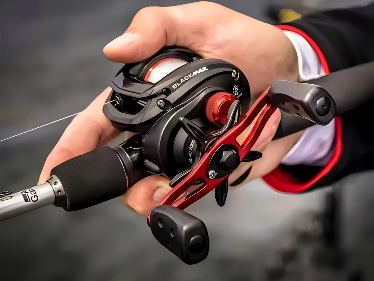 Carretilha Abu Garcia Black Max3 Anti-Cabeleira Drag 8,1kg Com 5 Rolamentos de Aço Inoxidável